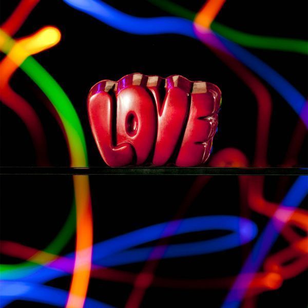 1744 CW Форма для шоколада поликарбонатная Love 10,5 г 1744 CW фото